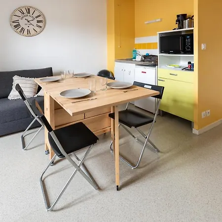 Centre Avec Parking Prive Apartmán *