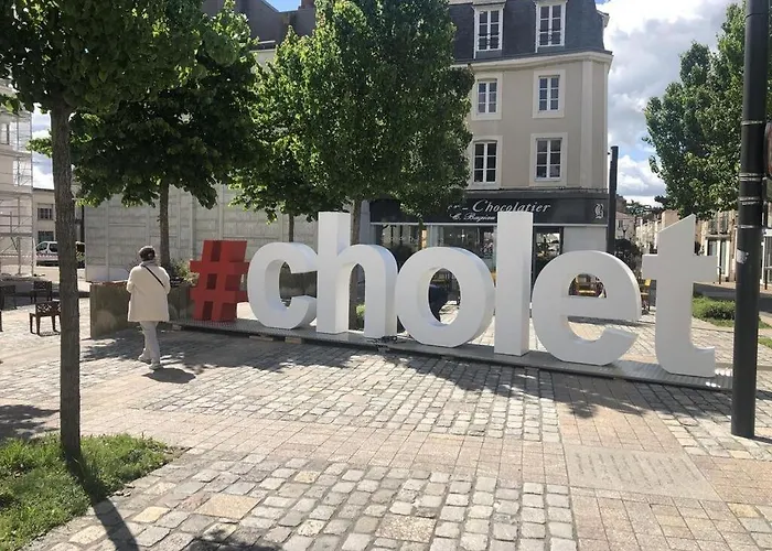 Centre Avec Parking Prive Apartmán Cholet