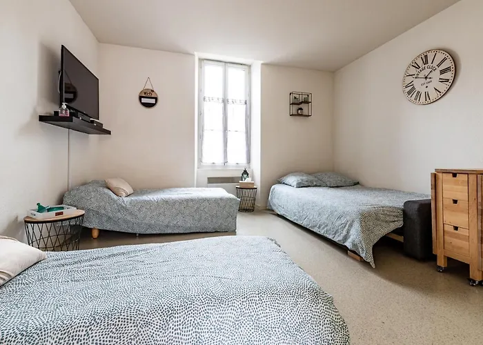 Centre Avec Parking Prive Apartmán